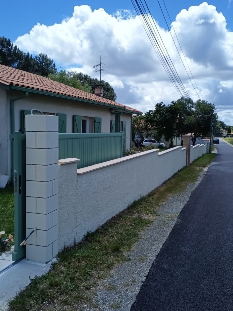 Détail clôture aluminium — réalisation MY RENOV en Gironde